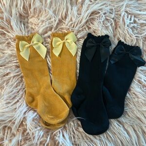 2-Pack Girls’ Knee-High Bow Socks – Mustard Yellow & Black –Baby & Toddler Sizes